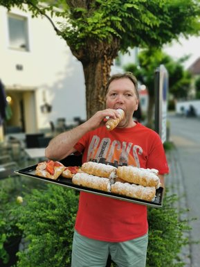 Hubert Nagl mit Schaumrollen