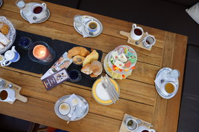 Frühstückstisch bei der Stiftsbäckerei Nagl