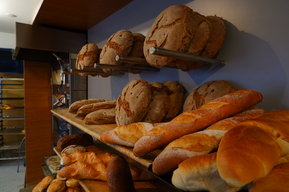 Bauernbrot in der Bäckerei